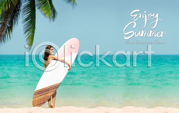20대 여자 외국인 한명 3D PSD 뒷모습 디지털합성 편집이미지 그래픽 모래사장 바다 서기 서핑보드 야외 야자수 여름(계절) 전신 주간 편집3D 해변