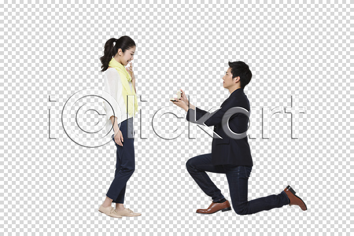 20대 남자 동양인 두명 성인 여자 일본인 PNG 옆모습 편집이미지 놀람 들기 마주보기 무릎꿇기 반지 반지케이스 서기 전신 커플 커플라이프 편집 편집소스 프로포즈